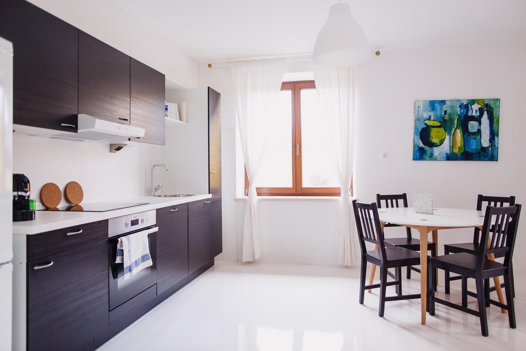 Zimmer & Appartements In Der Gamlitzerstrasse Ehrenhausen Exteriör bild